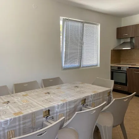 соларис 4 Gæstehus Shabla